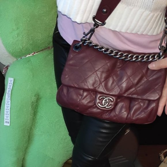 CHANEL Coco Pleats Bag Burgundy - Picture 15 of 16